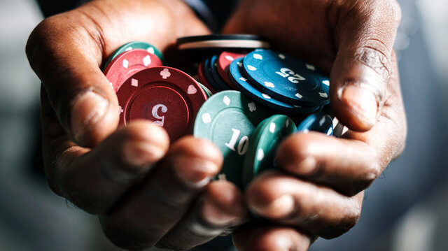 Loyalty rewards for poker players